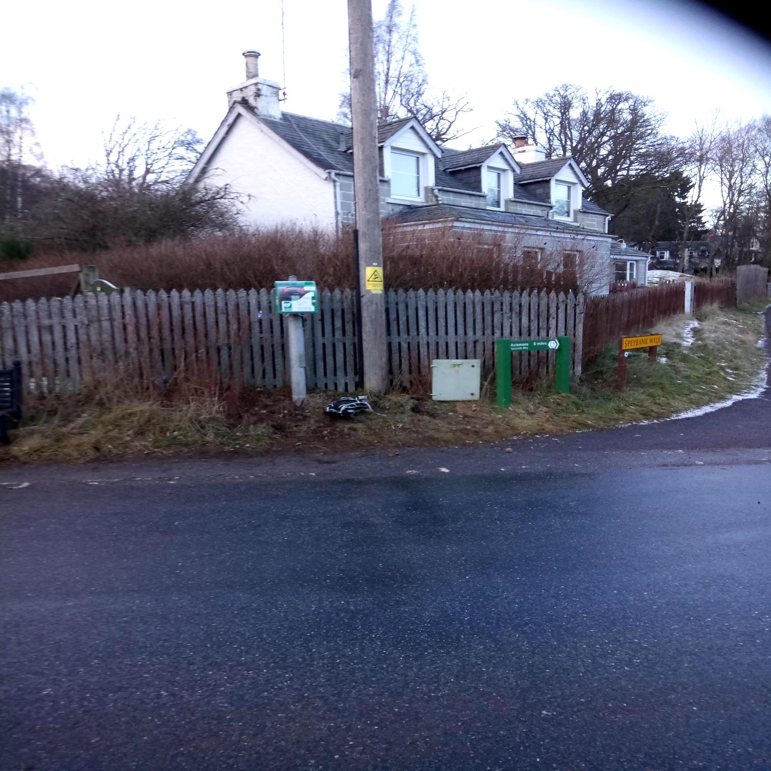 Defib at The Brae and Speyside Walk Junction, Kincraig